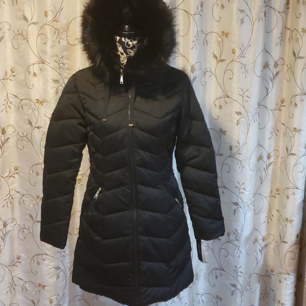 Tahari Women's Sia Hooded Faux-Fur Puffer Coat.
